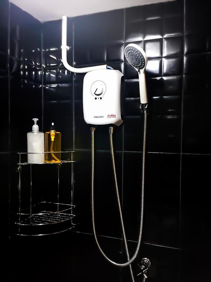Artistel (Adults Only) Hostel Τσιάνγκ Μάι Εξωτερικό φωτογραφία