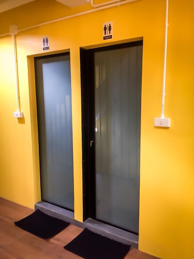 Artistel (Adults Only) Hostel Τσιάνγκ Μάι Εξωτερικό φωτογραφία
